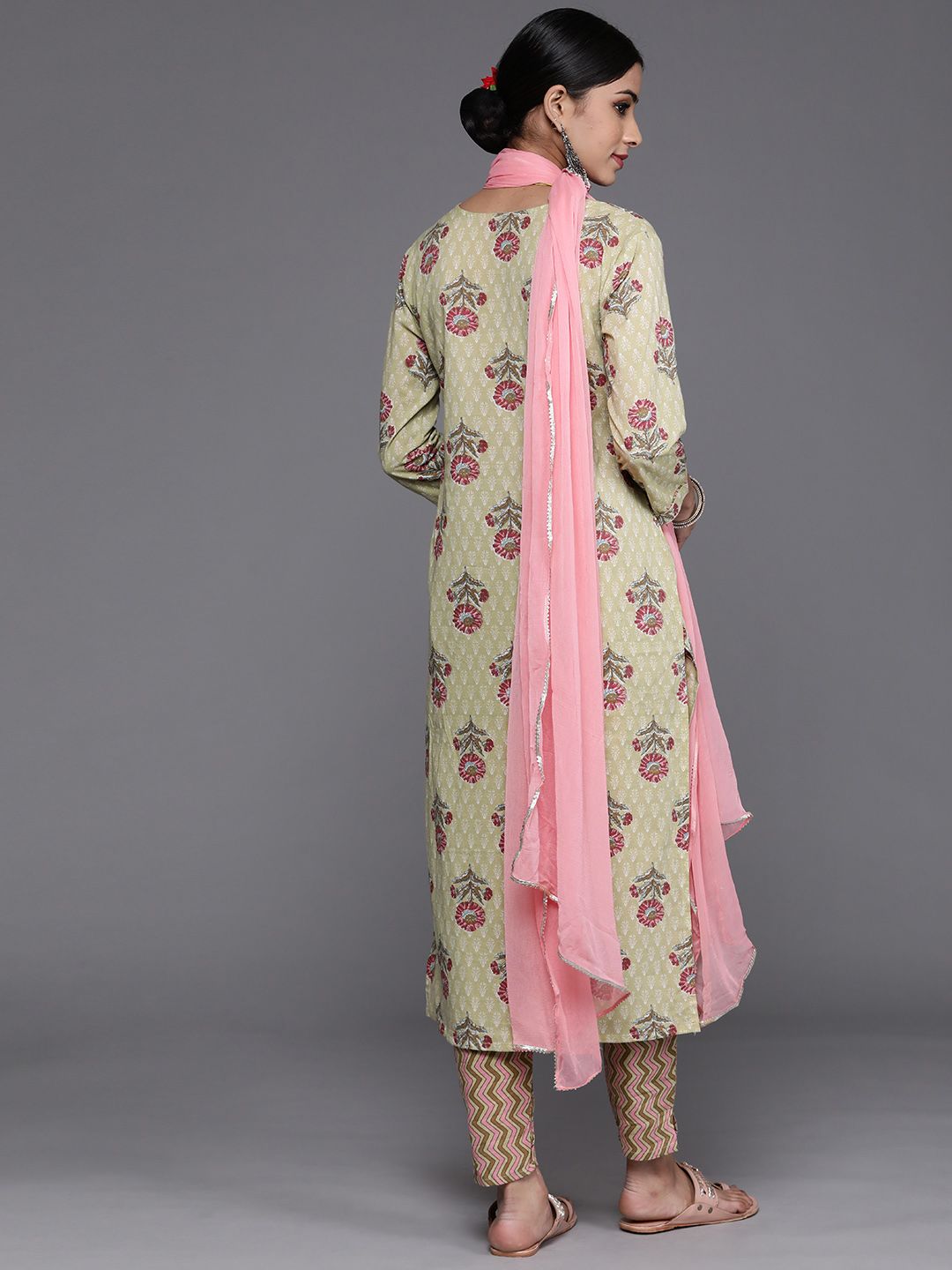 Dhiyona VA Women's Green & Pink Floral Printed Pure Cotton Kurta with Trousers & Dupatta