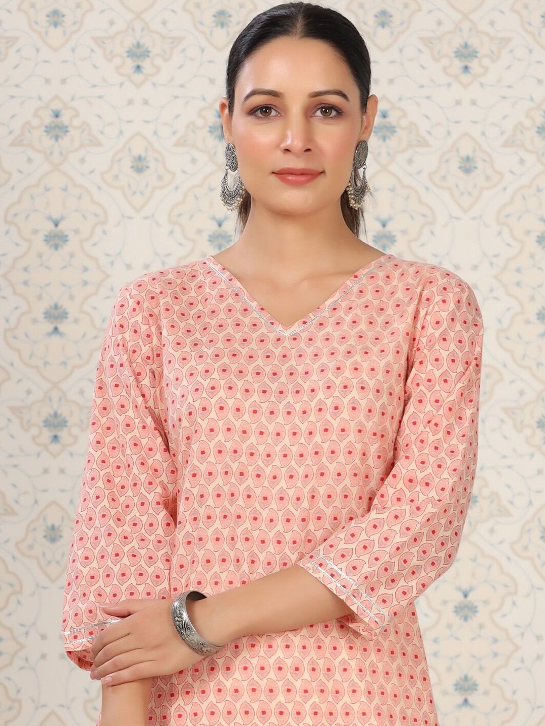 Dhiyona OD Floral Printed Straight Pure Cotton Kurta