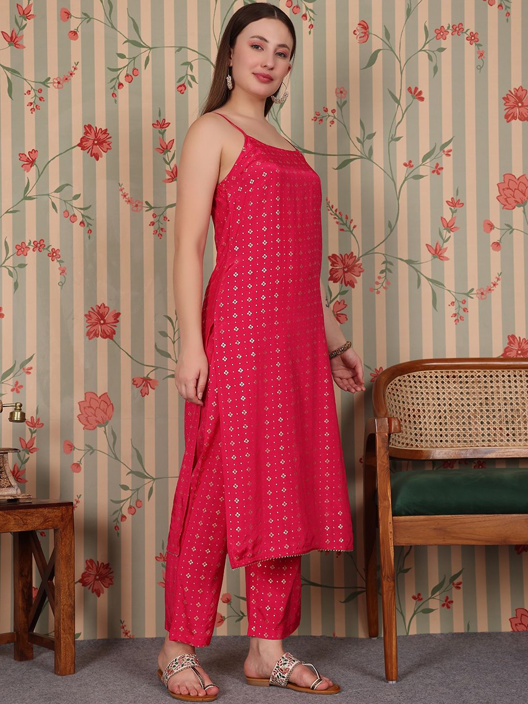 Dhiyona OD Floral Printed Regular Kurta with Trousers