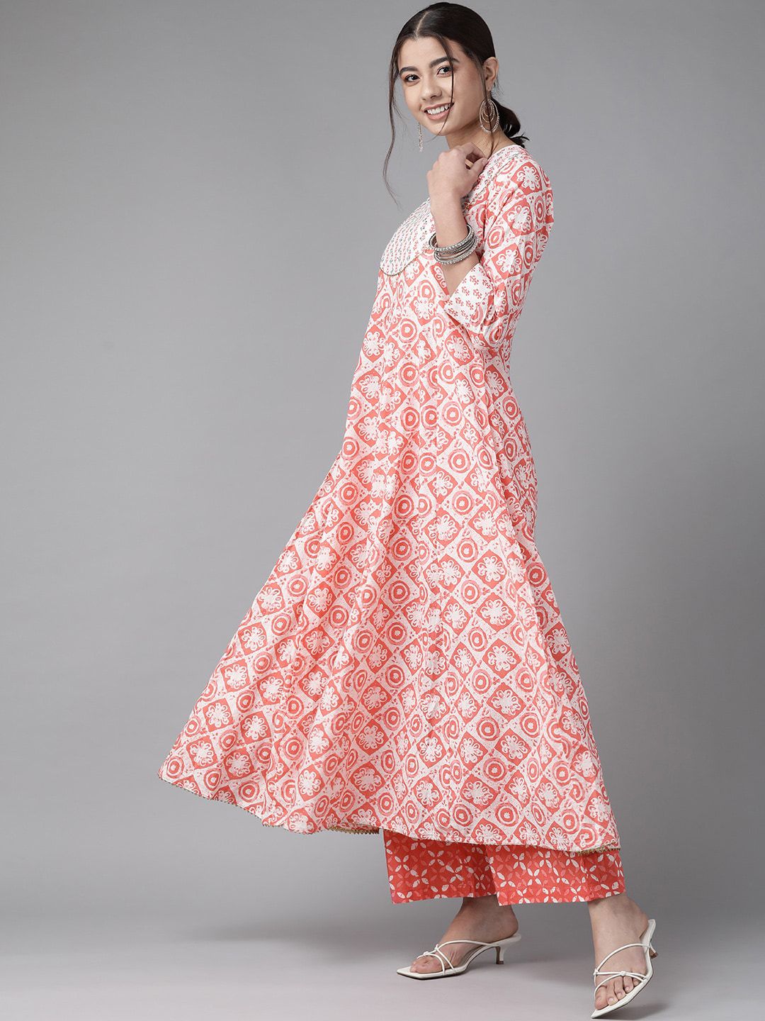 Dhiyona IE Women Pink Embroidered Regular Kurta with Palazzos & Dupatta