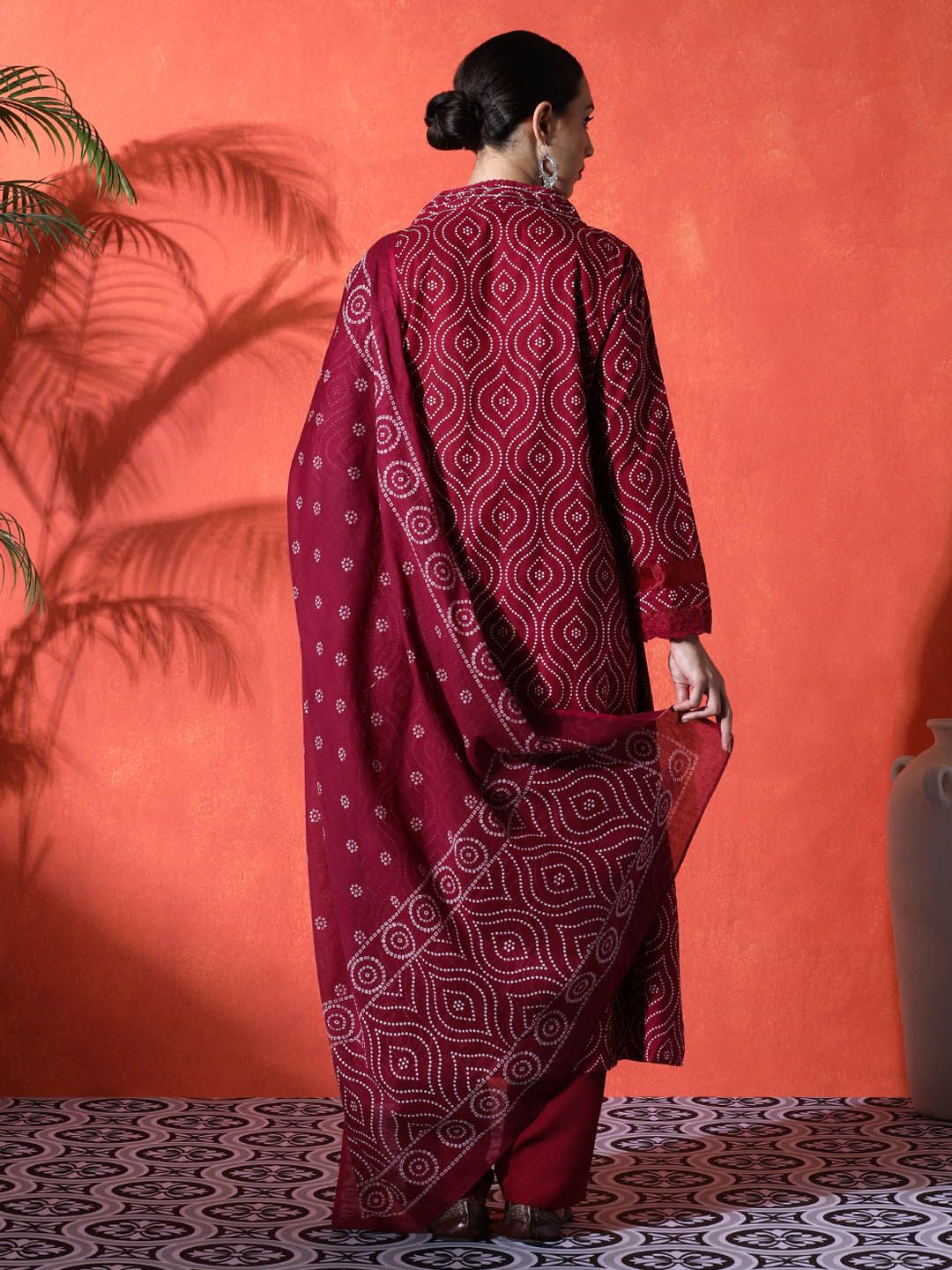 Dhiyona SN Women's Floral Embroidered A-Line Pure Cotton Kurta & Trousers Kurta Set
