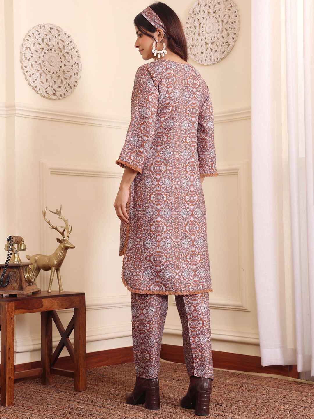 Dhiyona VA Women'sBrown Floral Printed Tie Up Neck High Low Kurta With Trousers