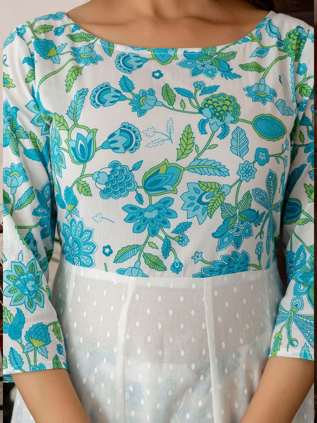 Dhiyona IE Women Floral Printed Regular Pure Cotton Kurta with Trousers & With Dupatta