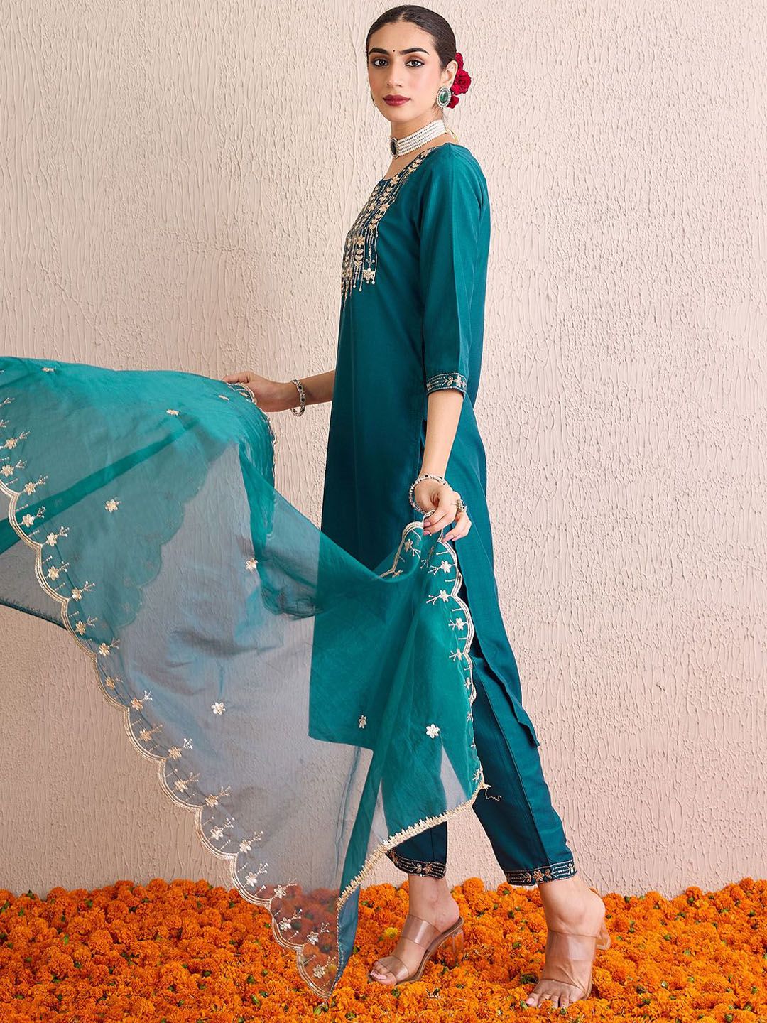 Dhiyona IE Women Floral Yoke Design Regular Gotta Patti Kurta with Trousers & With Dupatta