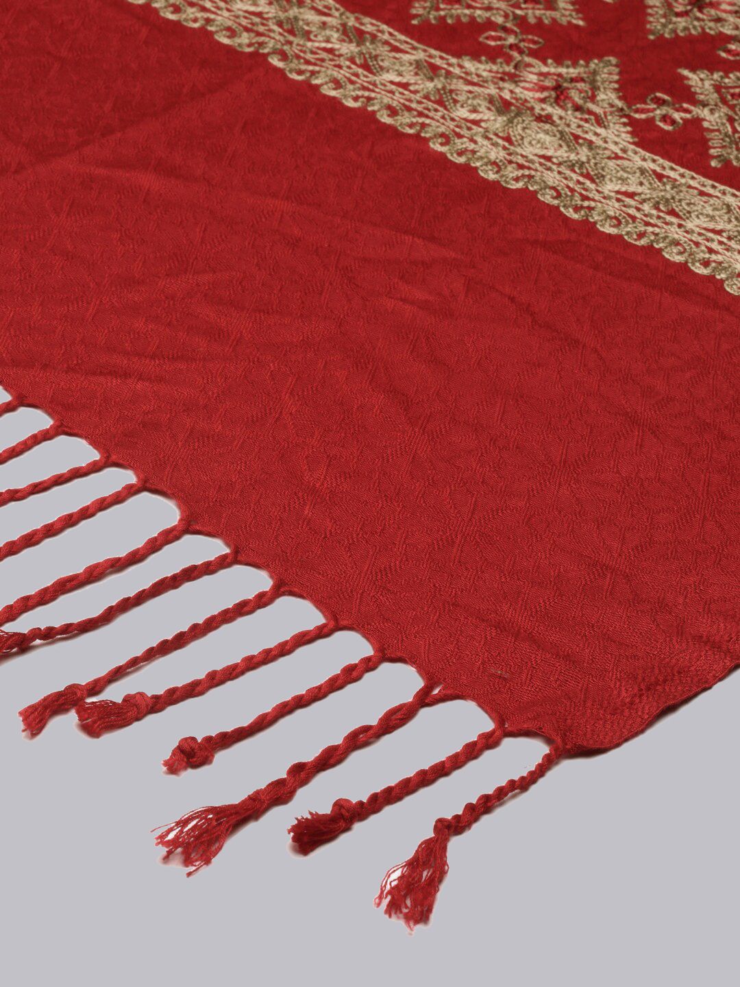 Dhiyona PA Women Maroon Embroidered Shawl