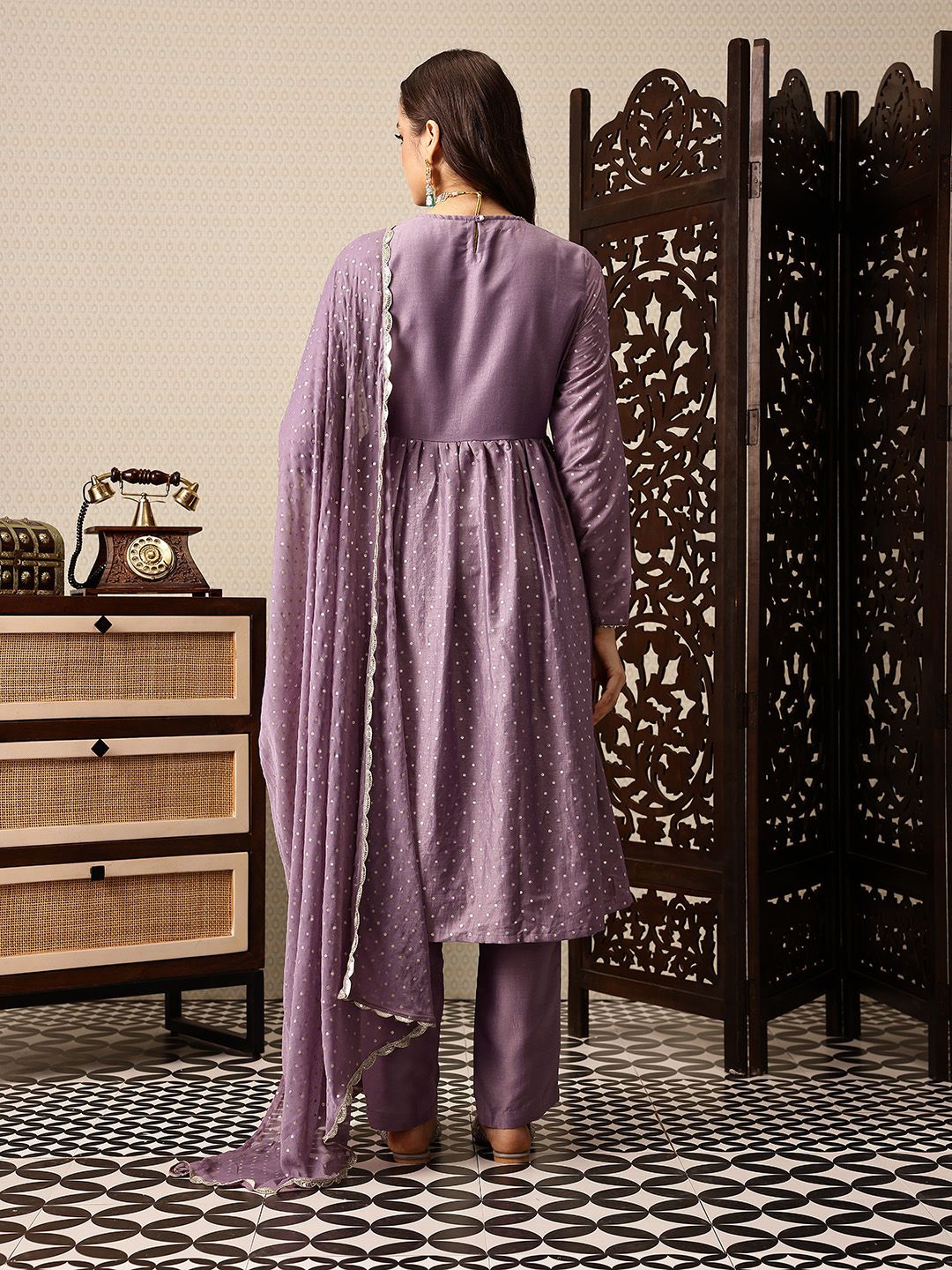 Dhiyona PD Women Printed Regular Jashn Kurta with Trousers & With Dupatta
