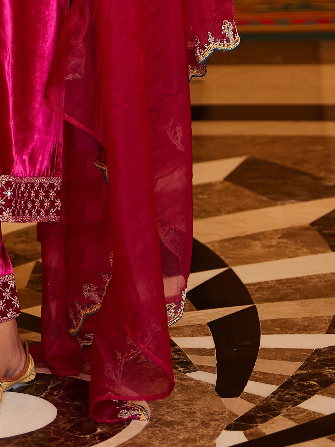 Women Ethnic Motifs Embroidered Regular Velvet Kurta with Trousers & With Dupatta