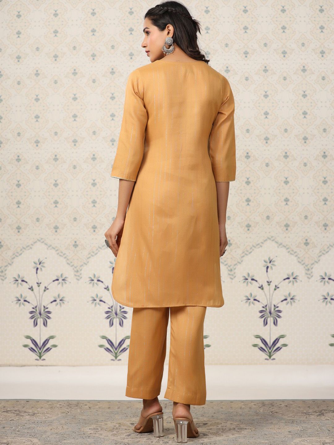 Dhiyona OD Striped Kurta With Trousers