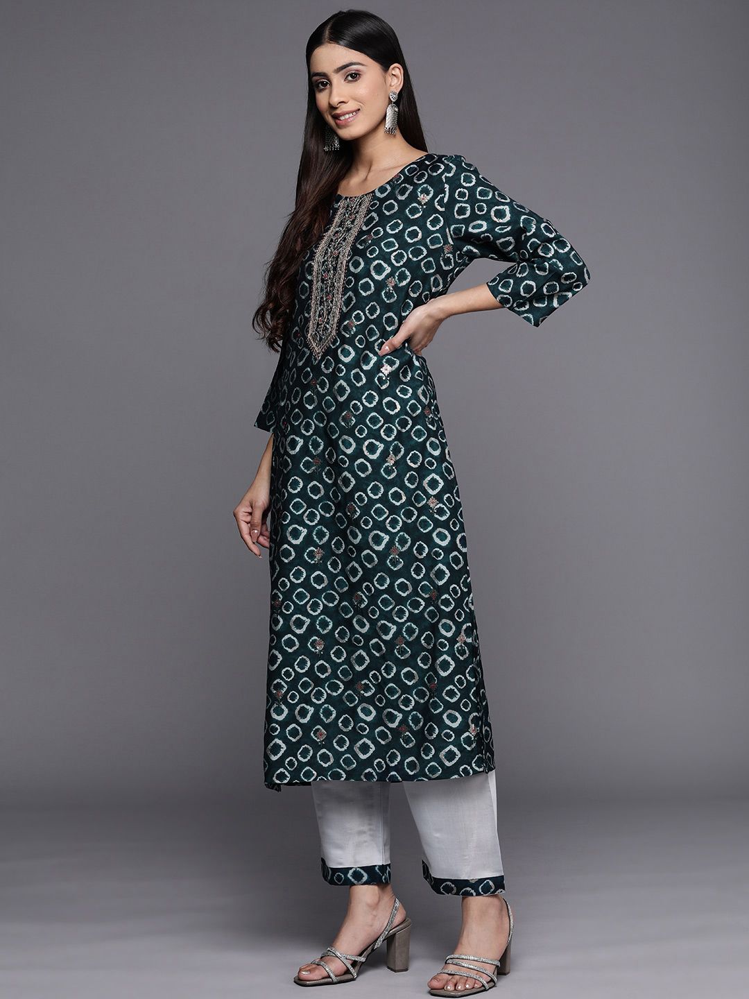Dhiyona VA Women'sYoke Design Chanderi Silk Kurta with Trousers & Dupatta