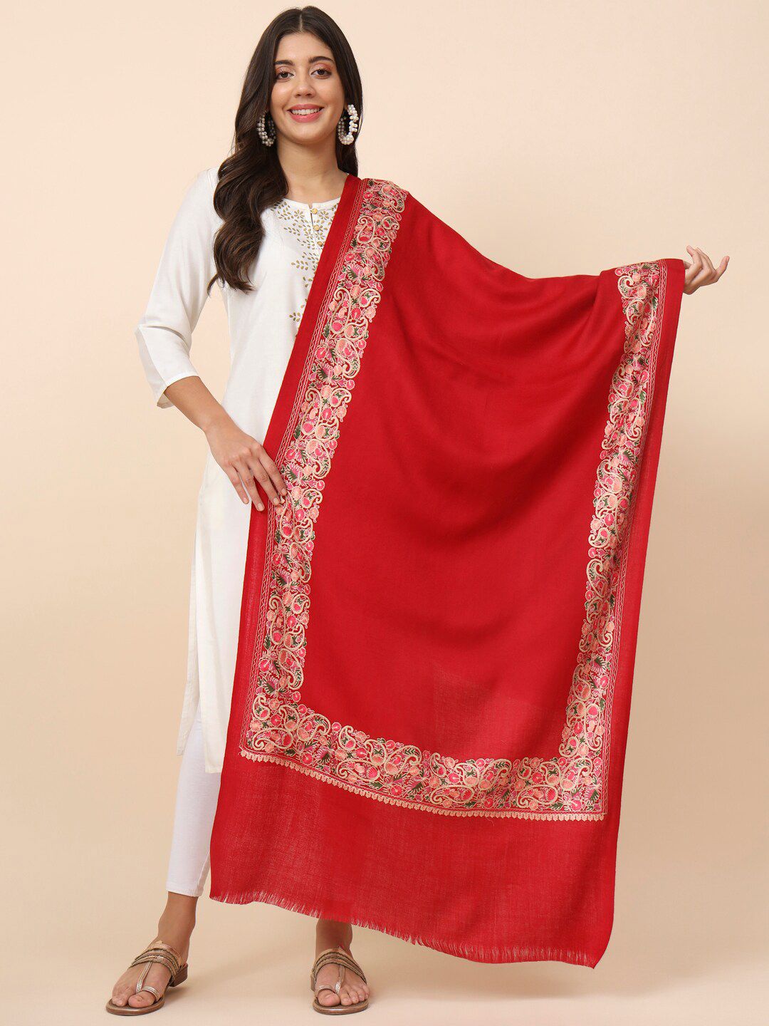 Dhiyona PA Floral Embroidered Pure Woolen Shawl