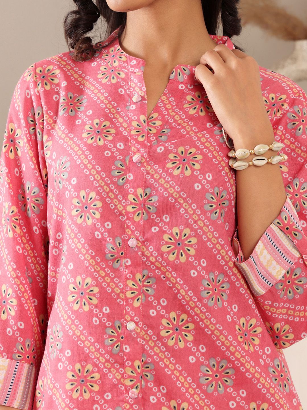 Dhiyona VA Women'sBandhani Printed Mandarin Collar Straight Kurta With Trouser