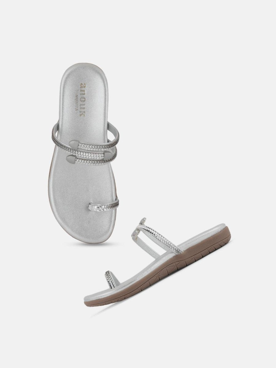 Dhiyona AK Silver-Toned One Toe Flats