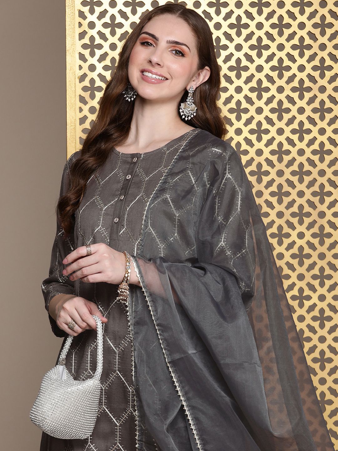 Dhiyona PD Women Women Ethnic Motifs Embroidered Kurta with Sharara & With Dupatta