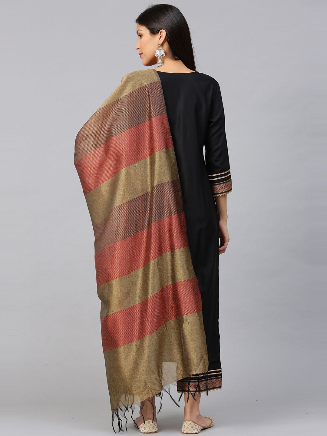 Dhiyona IE Women Black Ethnic Motifs Printed Straight Kurta with Palazzos & Dupatta