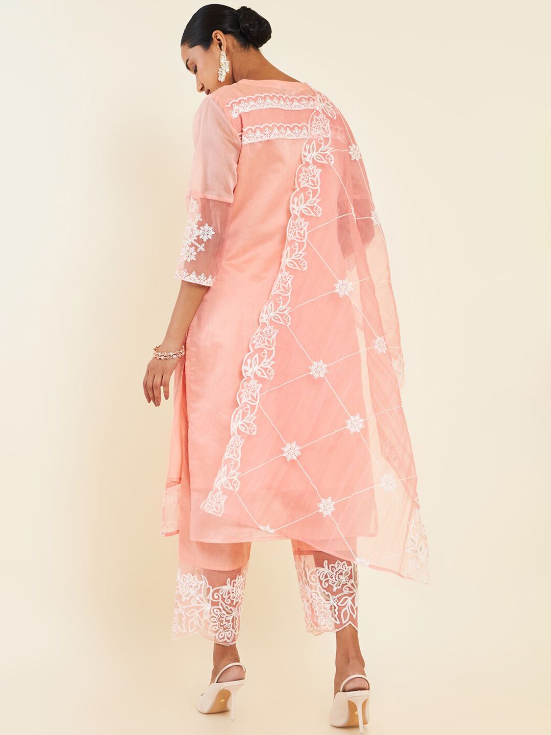 Dhiyona SO Women's Pink & White Floral Embroidered Chanderi Silk Kurta With Trousers & Dupatta