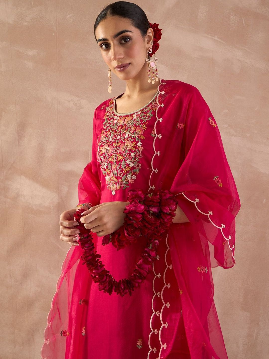 Floral Embroidered Regular Thread Work Straight Kurta With Trousers & Dupatta