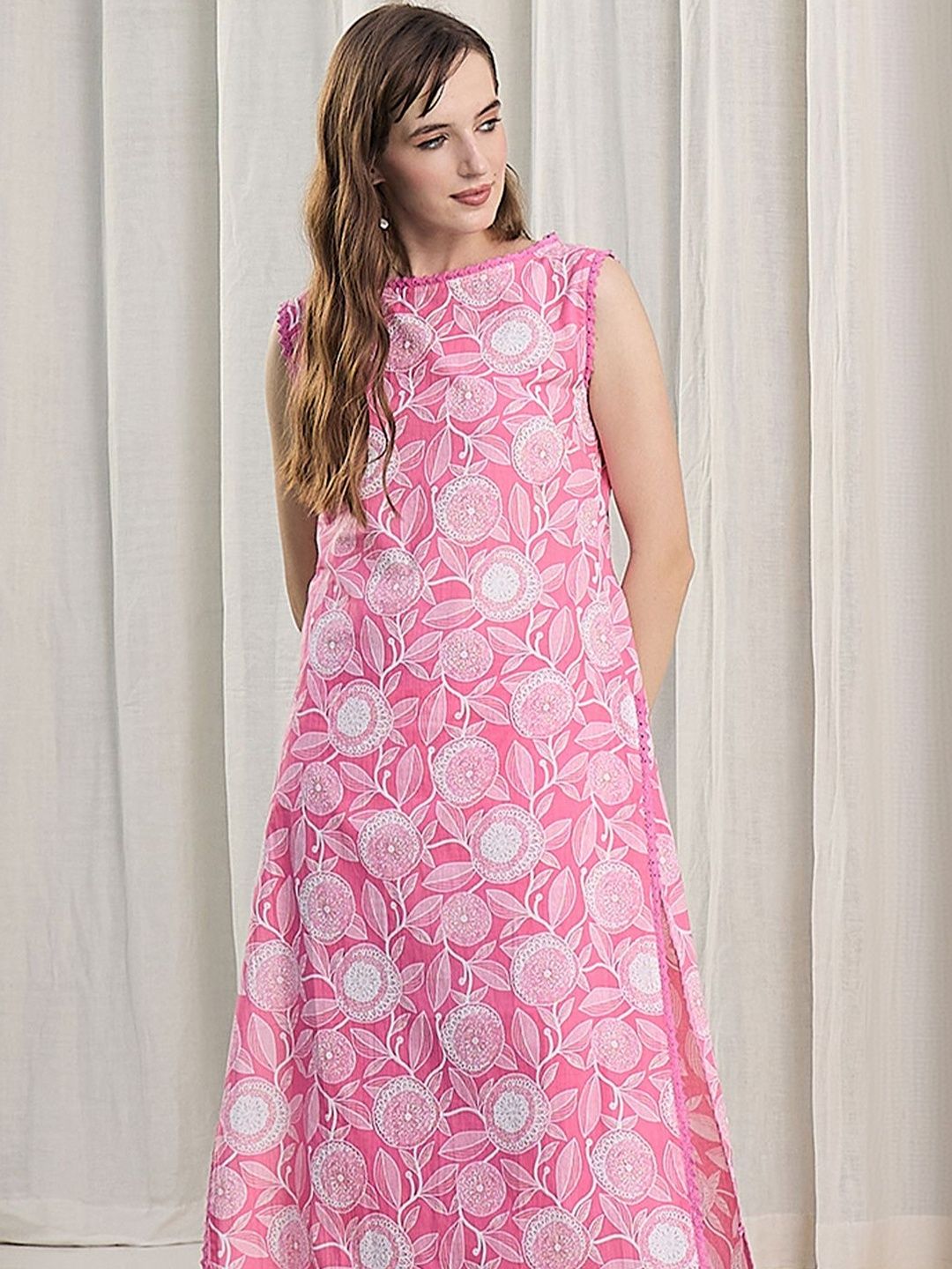 Women Floral Printed Regular Pure Cotton Kurta with Trousers