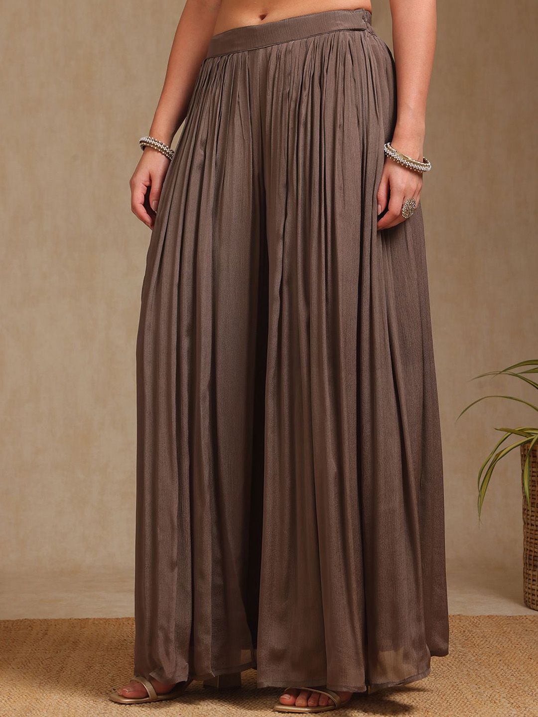 Dhiyona SO Women's Women Alina Cut Regular Sequinned Kurta with Palazzos & With Dupatta