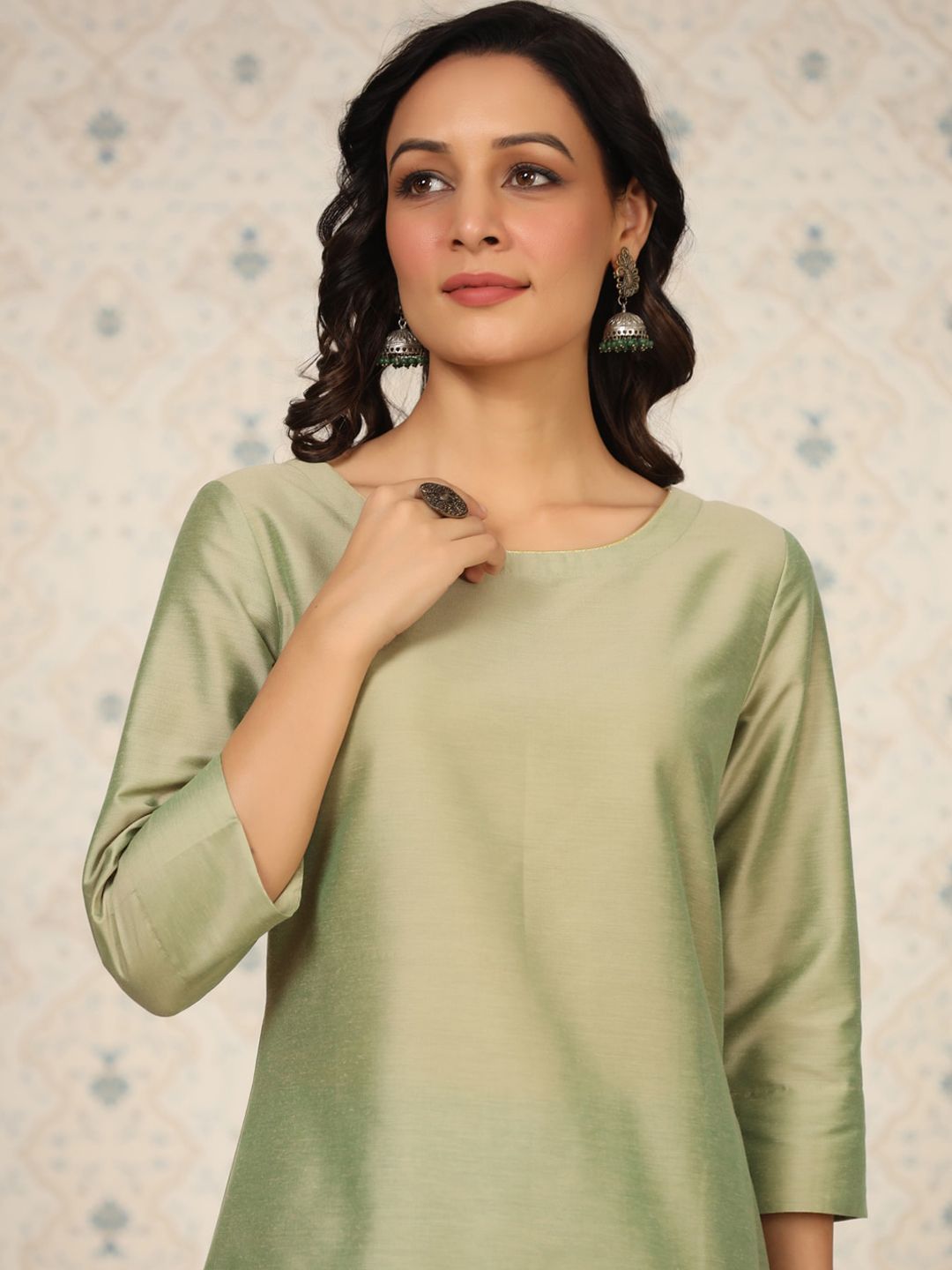 Dhiyona OD Round Neck Kurta With Palazzos