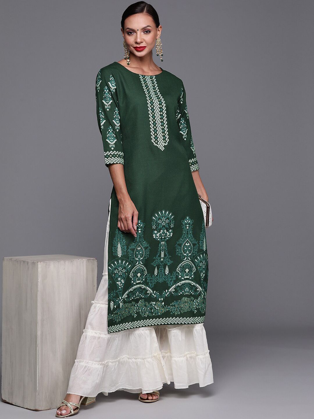Dhiyona IE Women Ethnic Mothifs Printed Cotton Straight Kurta