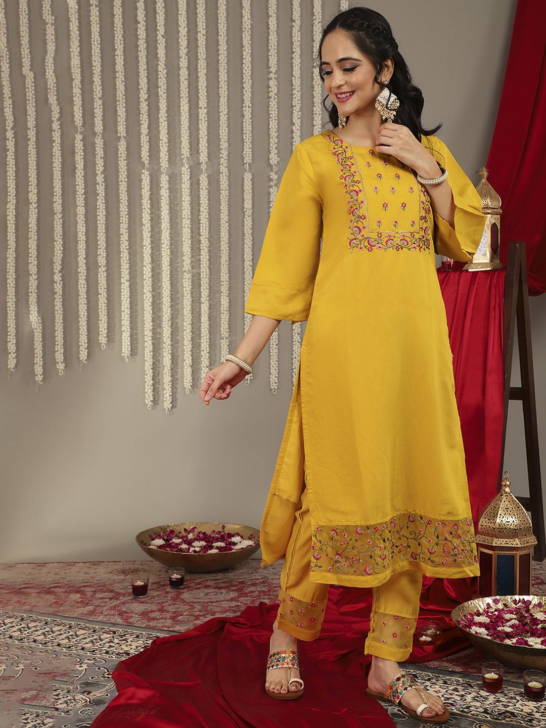 Dhiyona VA Women's Floral Yoke Design Kurta with Trousers & Dupatta