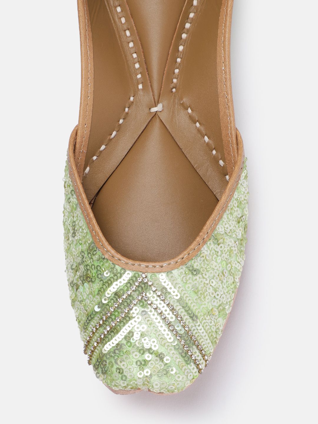 Dhiyona HOP Women Embellished Ethnic Mojaris