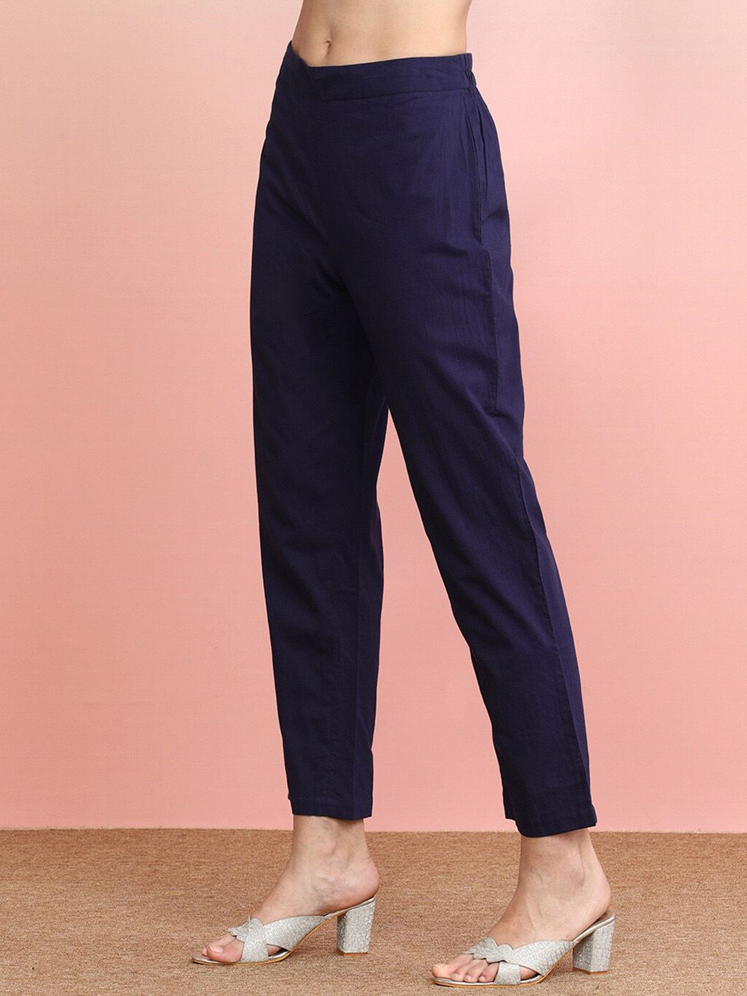 Floral Printed Regular Thread Work Kurta with Trousers & Dupatta