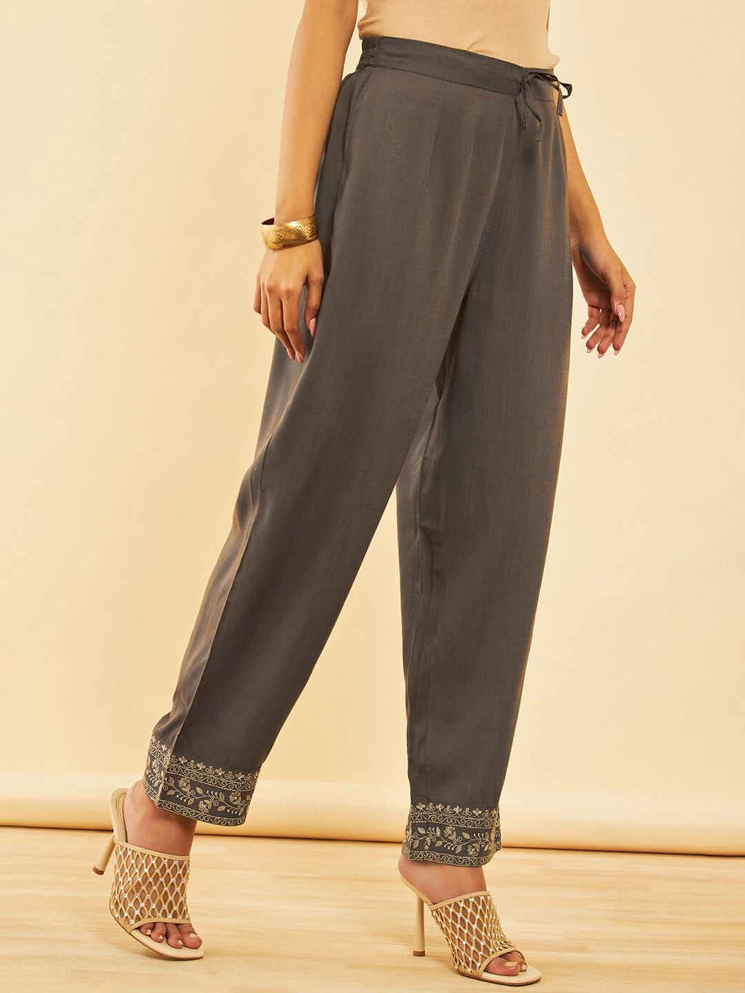 Dhiyona SO Women's Ethnic Motifs Embroidered Regular Sequinned Kurta with Trouser