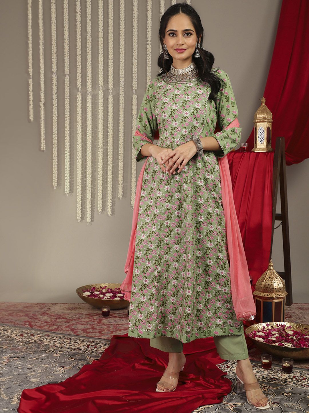 Dhiyona VA Women's Floral Printed Empire Gotta Patti Pure Cotton Kurta Set
