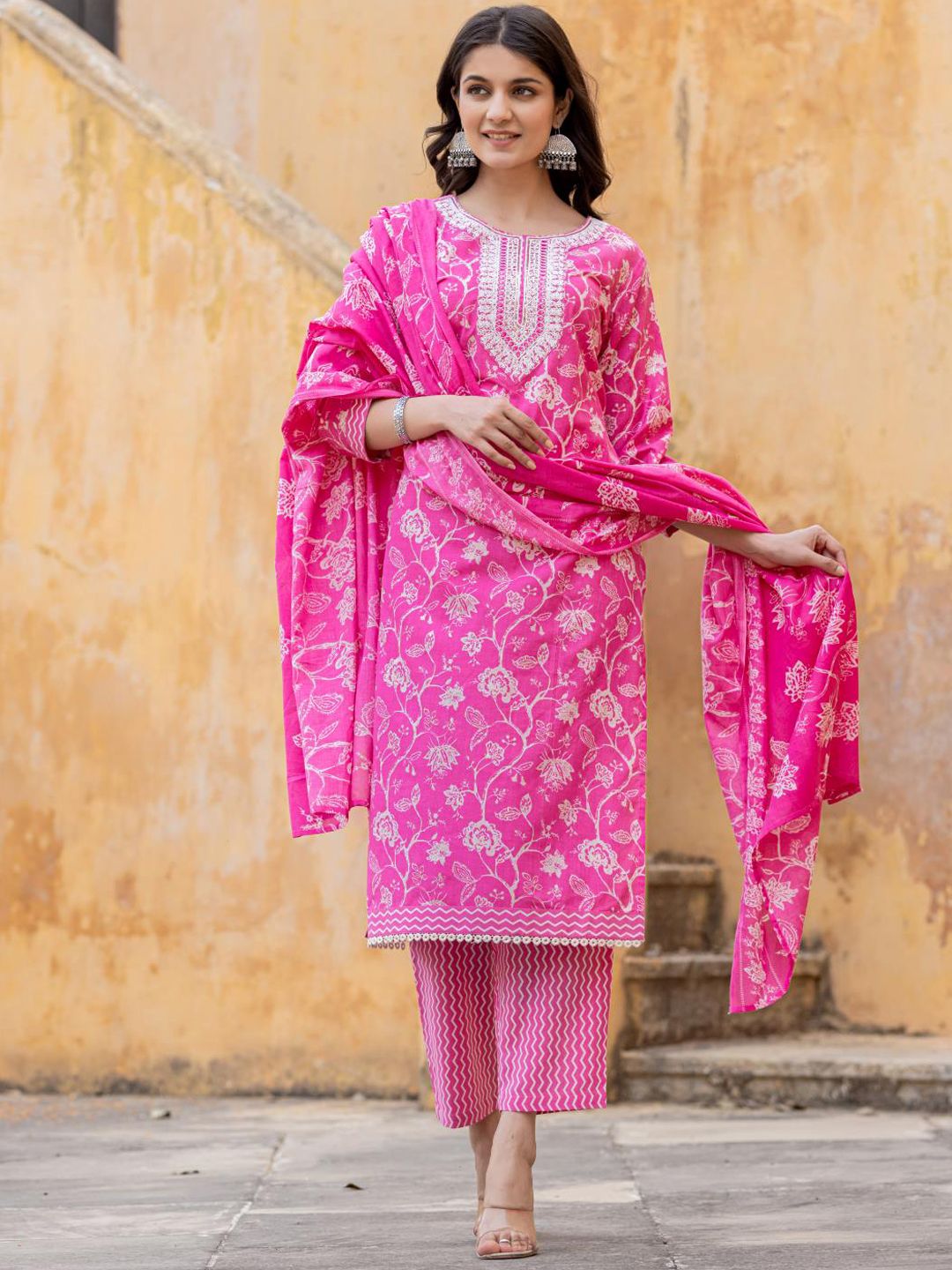 Dhiyona VA Women'sFloral Printed Regular Thread Work Kurta with Trouser & Dupatta