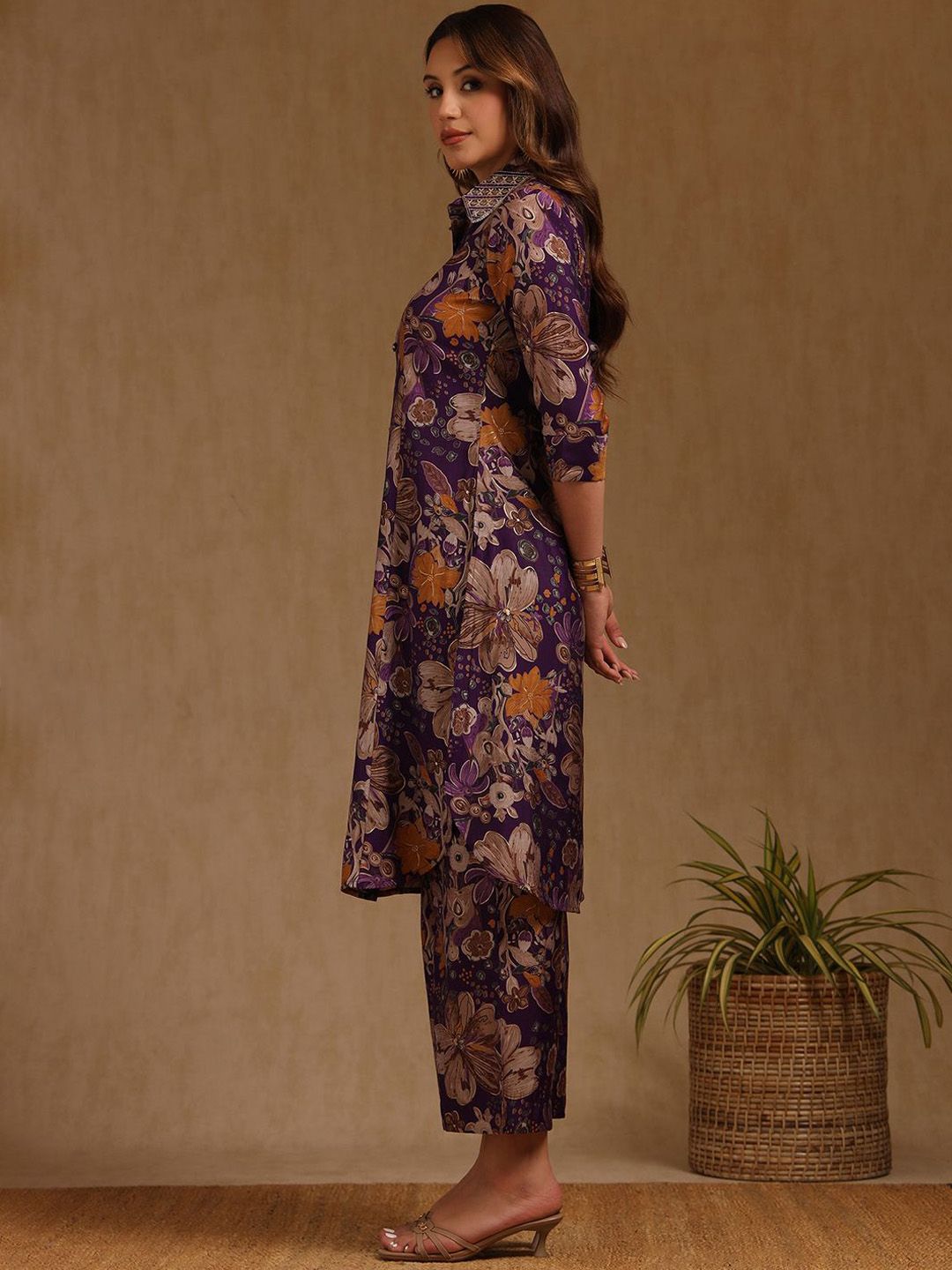 Dhiyona SO Women's Floral Printed Shirt Collar Zari Muslin Straight Kurta With Palazzos