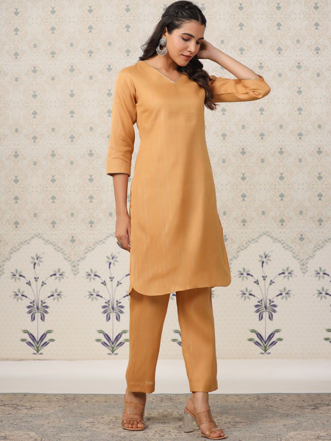 Dhiyona OD Striped Kurta With Trousers