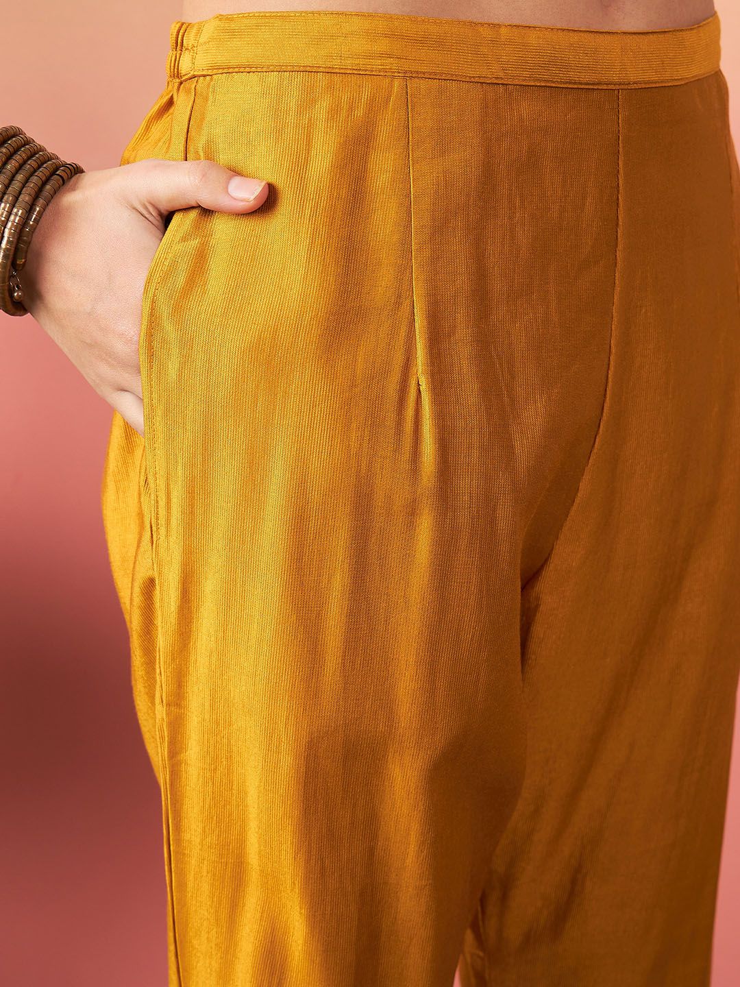 Dhiyona IE Floral Embroidered Regular Kurta WithTrousers & With Dupatta