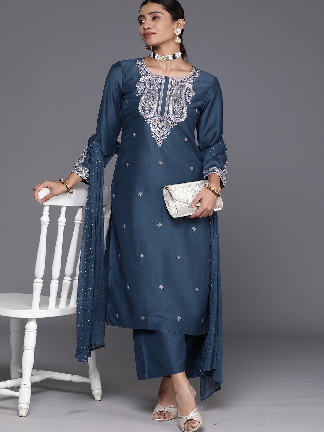 Dhiyona VA Women'sEthnic Motifs Embroidered Regular Sequinned Kurta with Trousers & With Dupatta