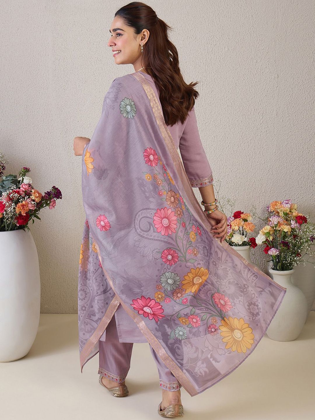 Dhiyona IE Floral Embroidered Round Neck Thread Work Straight Kurta & Trousers & Dupatta