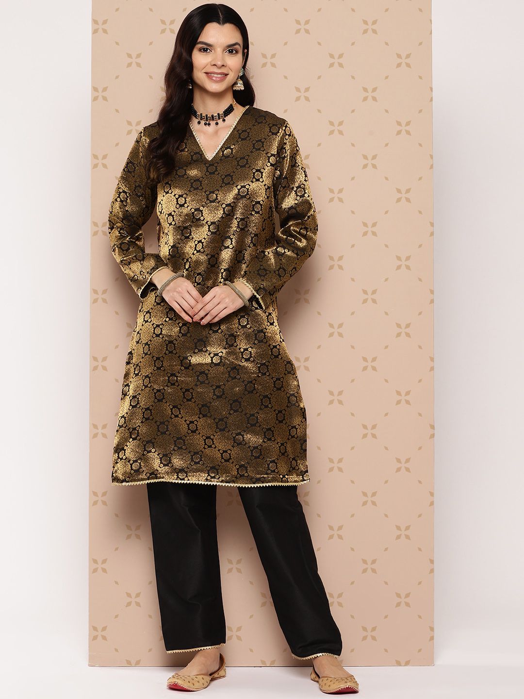 Dhiyona SN Women's Zari Woven Gotta Patti Detailed Brocade Kurta with Trousers