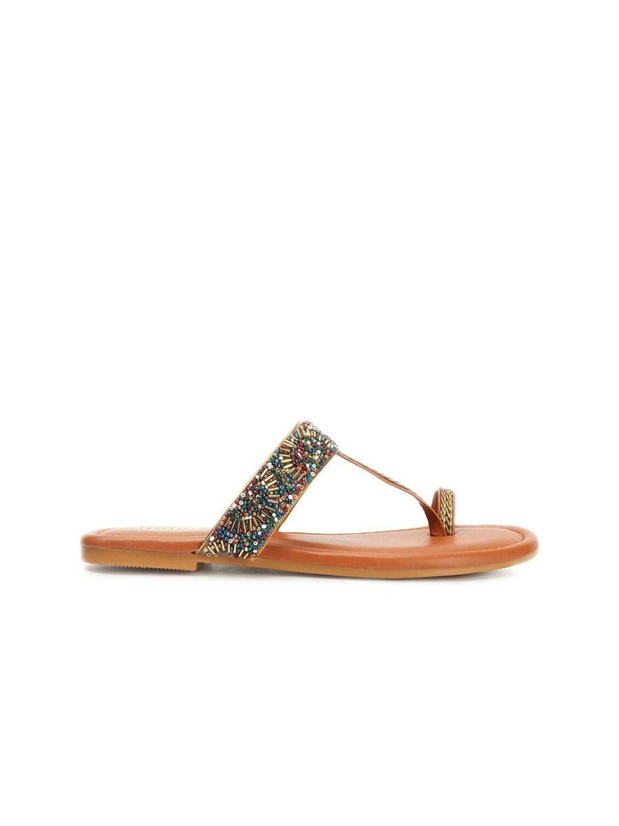 Dhiyona AK Embellished One Toe Flats