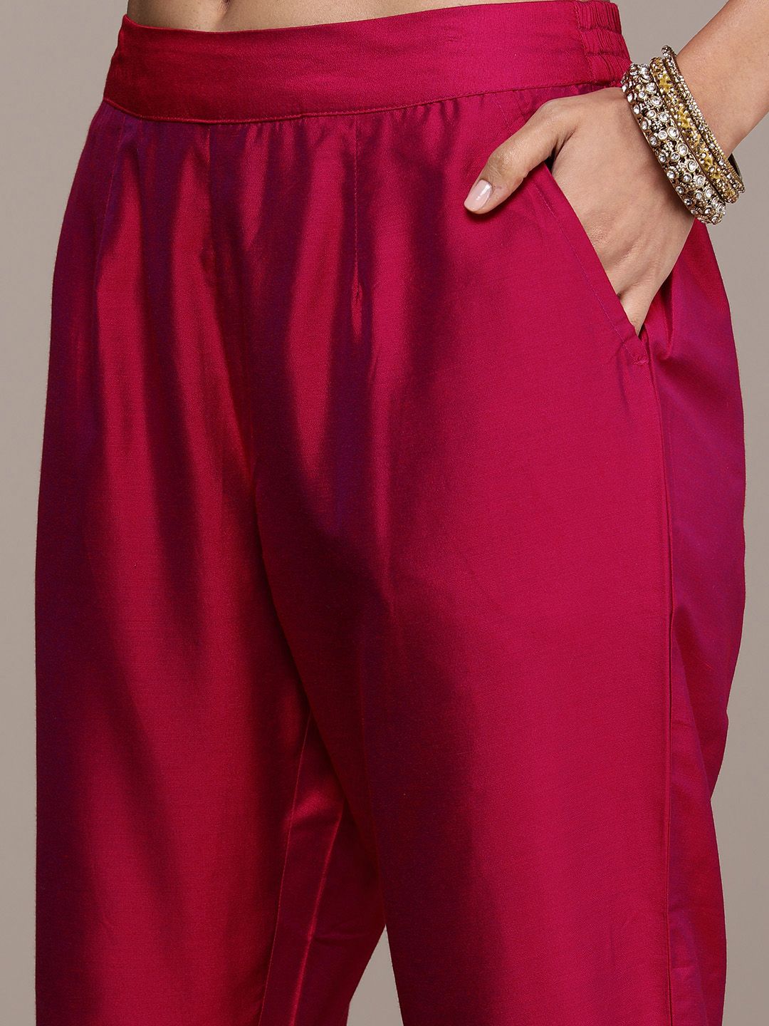 Dhiyona PD Women Women Jashn Kurta With Trousers & Embellished Dupatta