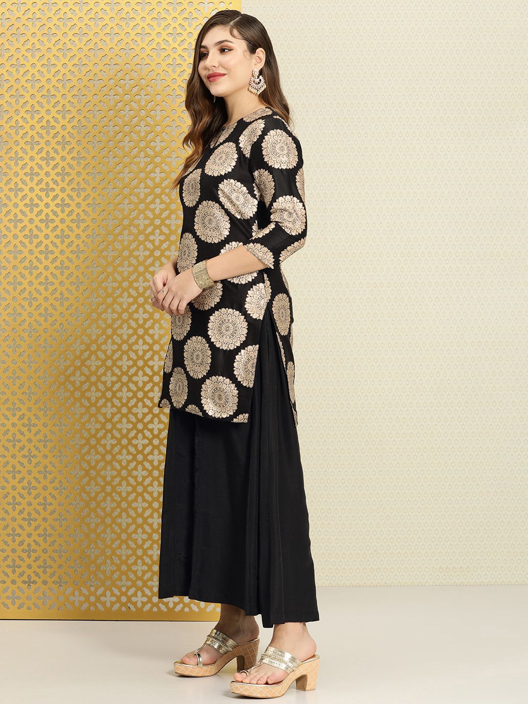 Dhiyona PD Women Women Jashn Ethnic Motifs Kurta & Palazzos With Dupatta