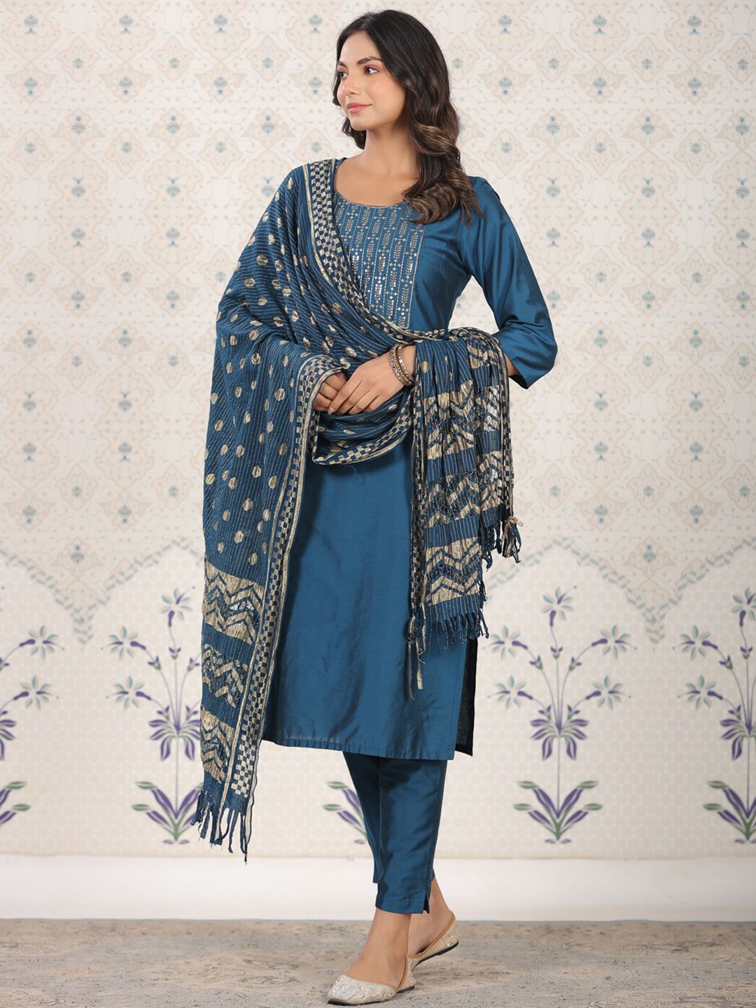 Dhiyona OD Ethnic Motifs Woven Design Straight Kurta With Trousers & Dupatta