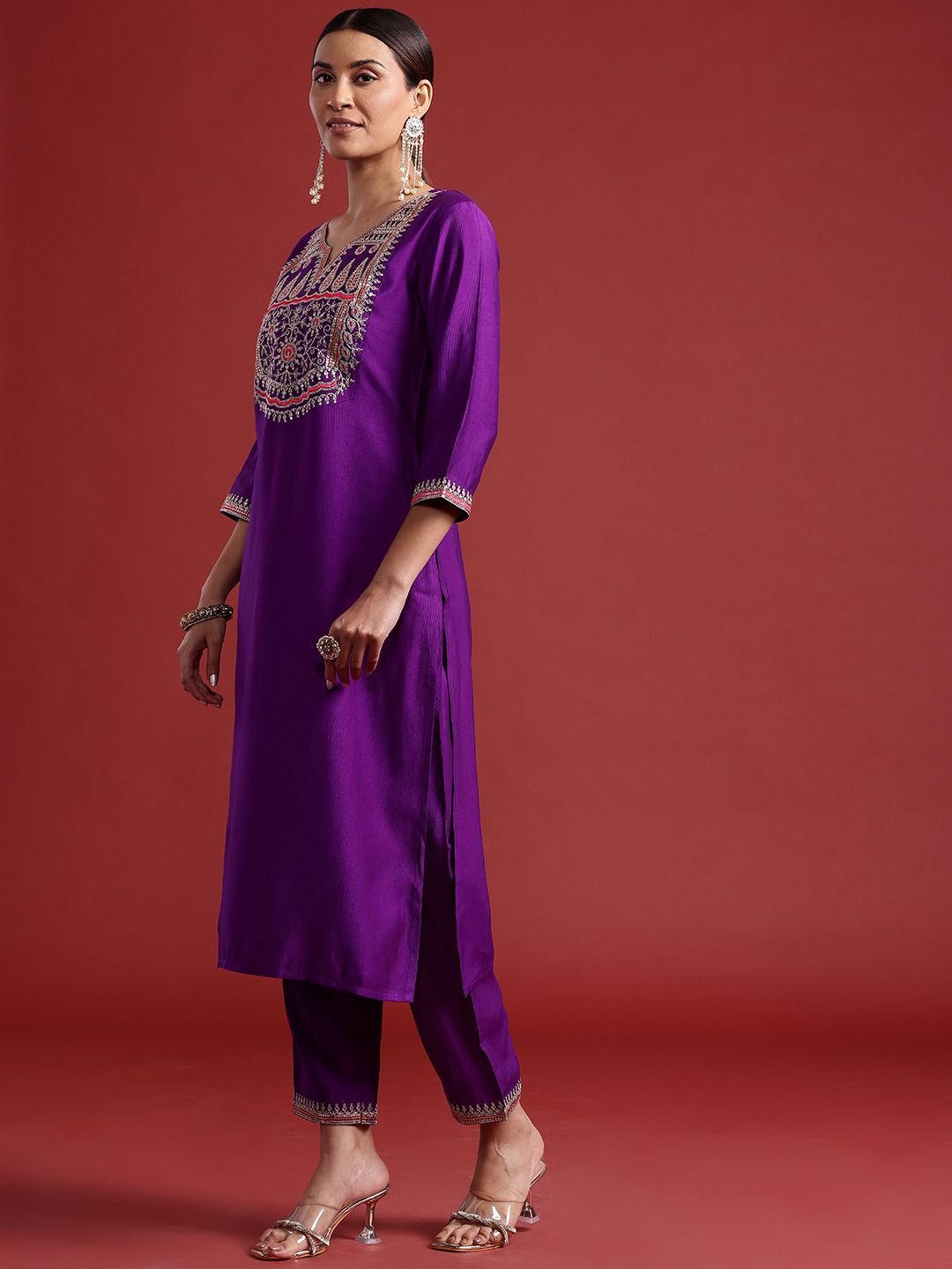 Dhiyona IE Ethnic Motifs Yoke Design Liva Kurta With Trousers & Dupatta