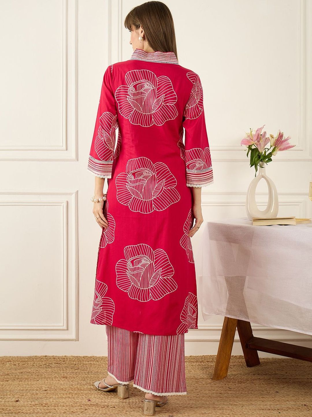 Dhiyona IE Printed V-Neck Three-Quarter Sleeves Pure Cotton Tunic And Trousers