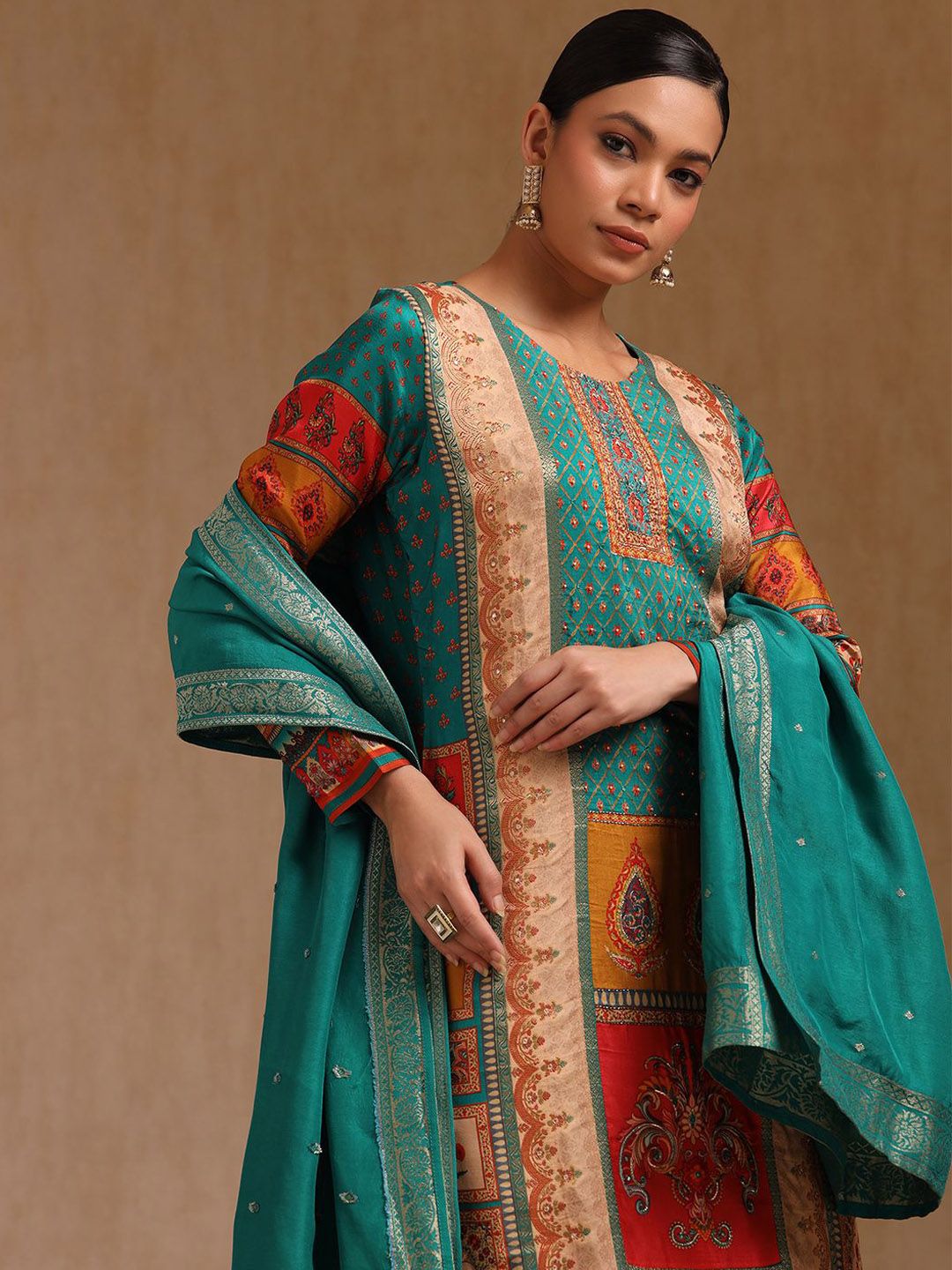 Dhiyona SO Women's Floral Printed Beads and Stones Straight Kurta With Trouser And Dupatta