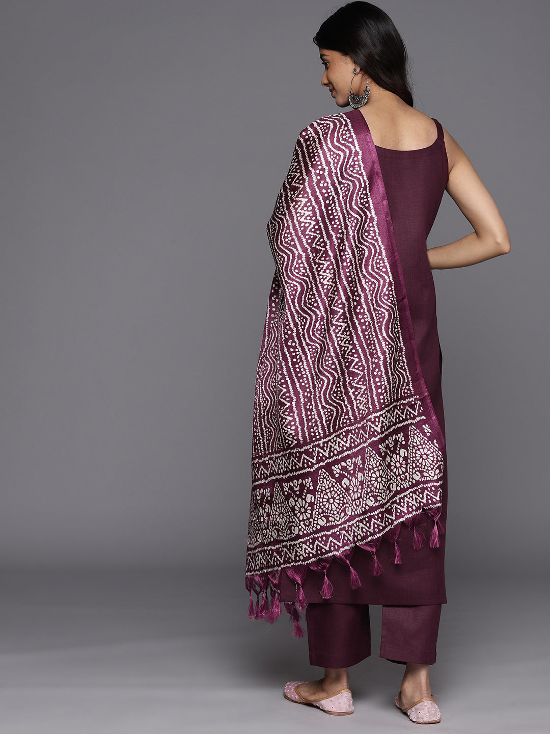 Dhiyona VR Women's Strap Kurta Paired With Tonal Bottom And Printed Dupatta