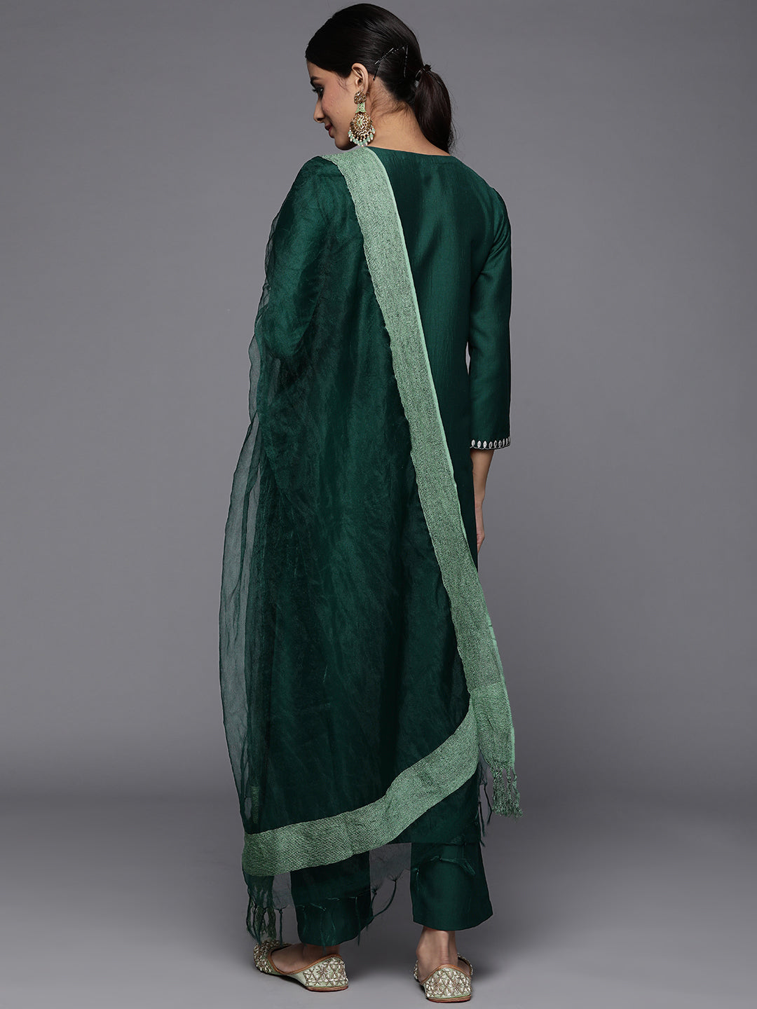 Dhiyona VR Women's Green Embroidered Kurta Paired With Tonal Trouser And Dupatta
