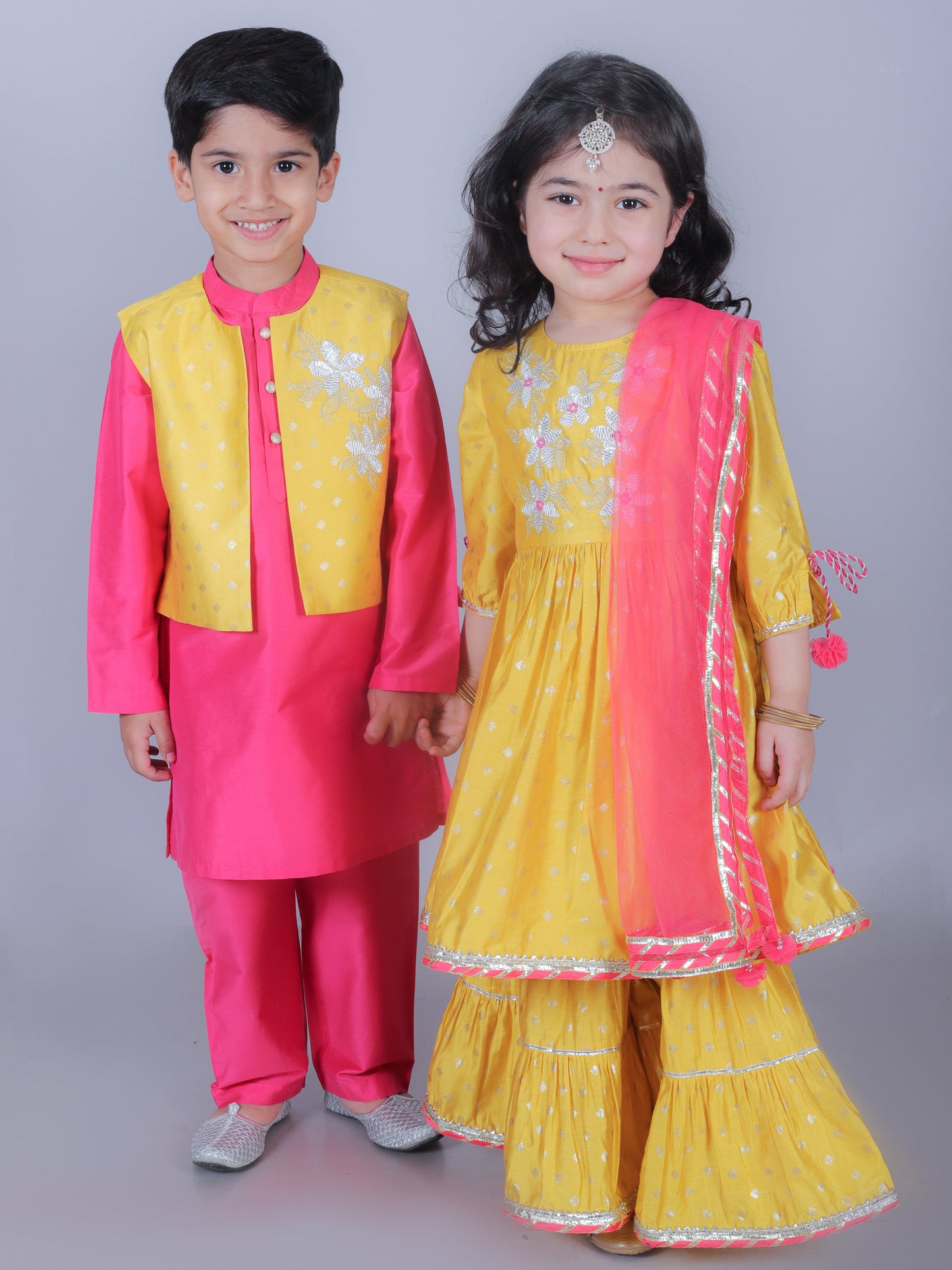 Zarqa Boys Pink Kurta with Pant and Jacket set