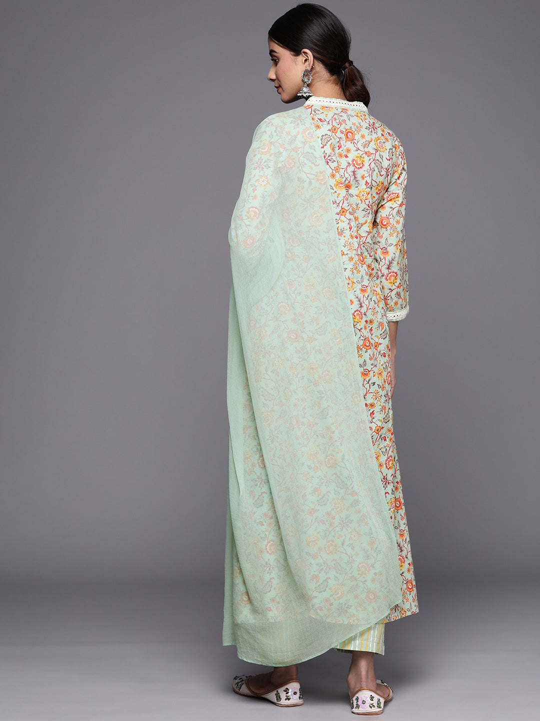 Dhiyona VR Women's Sea Green Floral Printed A-Line Kurta With Three Quarter Sleeves Paired With Printed Bottom And Solid Chiffon Dupatta