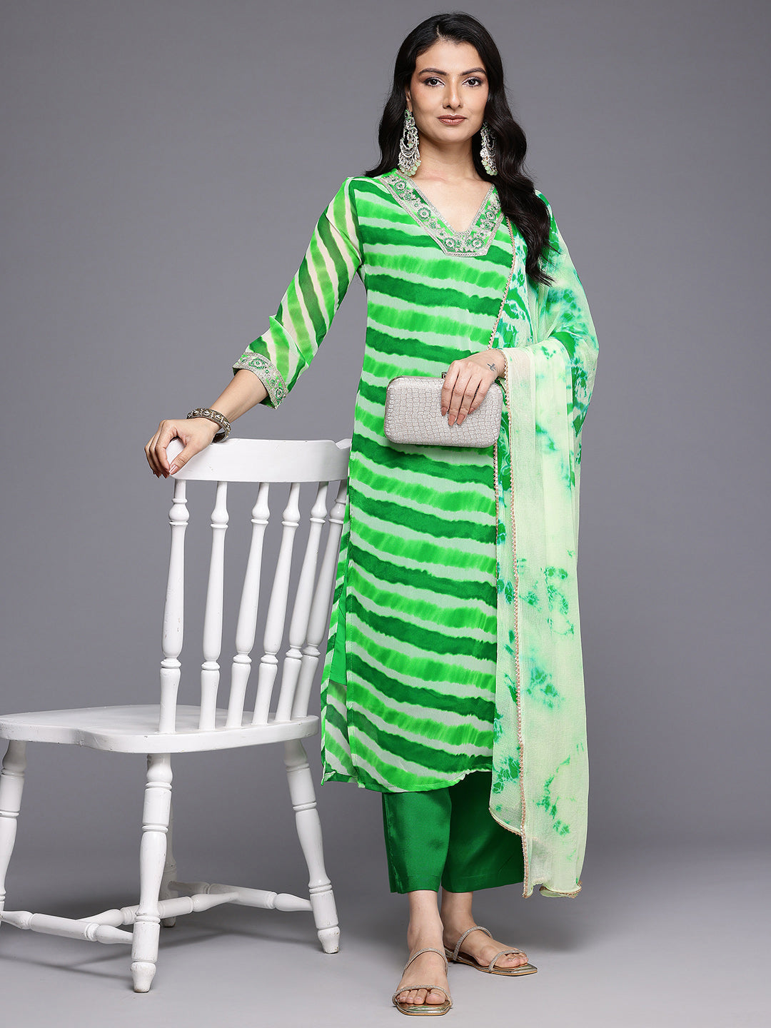Dhiyona VR Women's Green Leheriya Zari And Sequins Embroidered Kurta Set With Dupatta