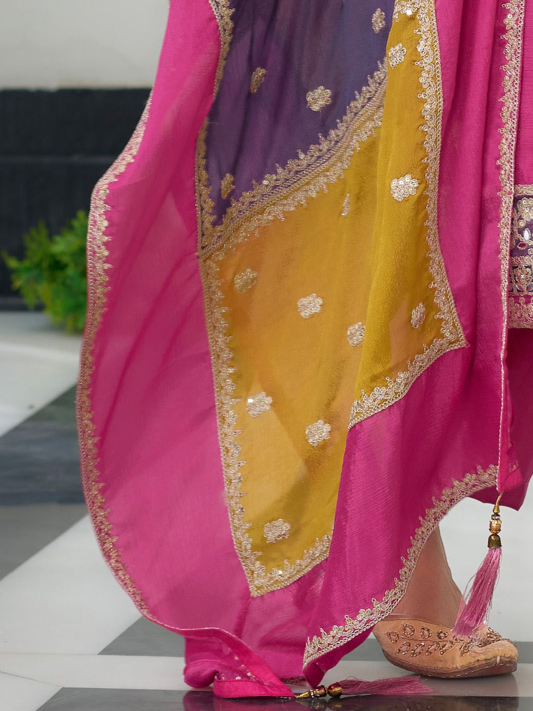 Ethnic Motifs Embroidered Sequinned Round Neck Kurta With Trousers & Dupatta