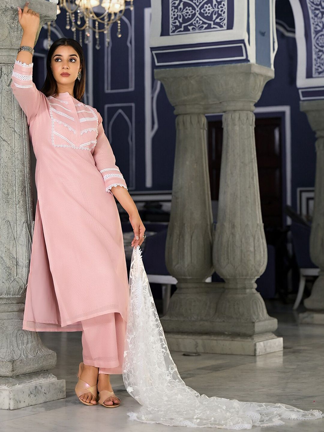 Dhiyona VA Women'sEthnic Motifs Yoke Design Regular Thread Work Kurta with Trousers & Dupatta